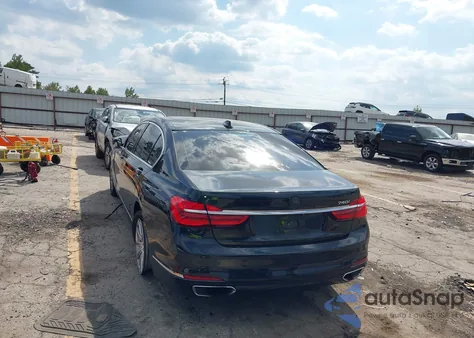 2019 BMW 740I z USA, uszkodzony, nr VIN WBA7E2C58KB216573